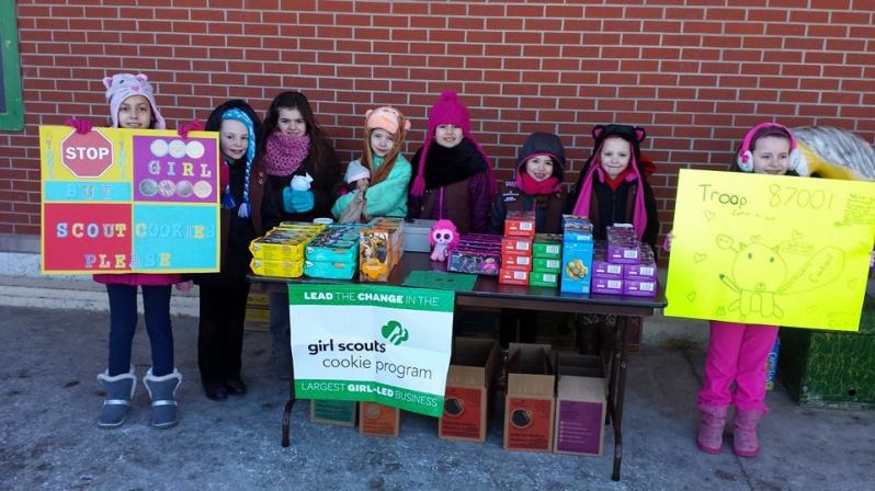 Brownie Troop 87001 Sells Girl Scout Cookies