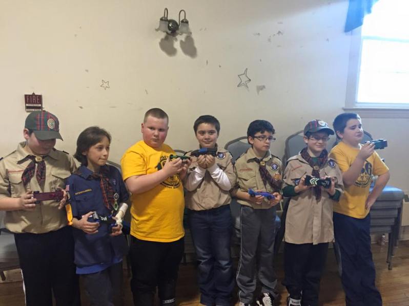 2015 Pinewood Derby Winners (aka When 7 Sets of Parents Are Taking 7 Different  Photos)