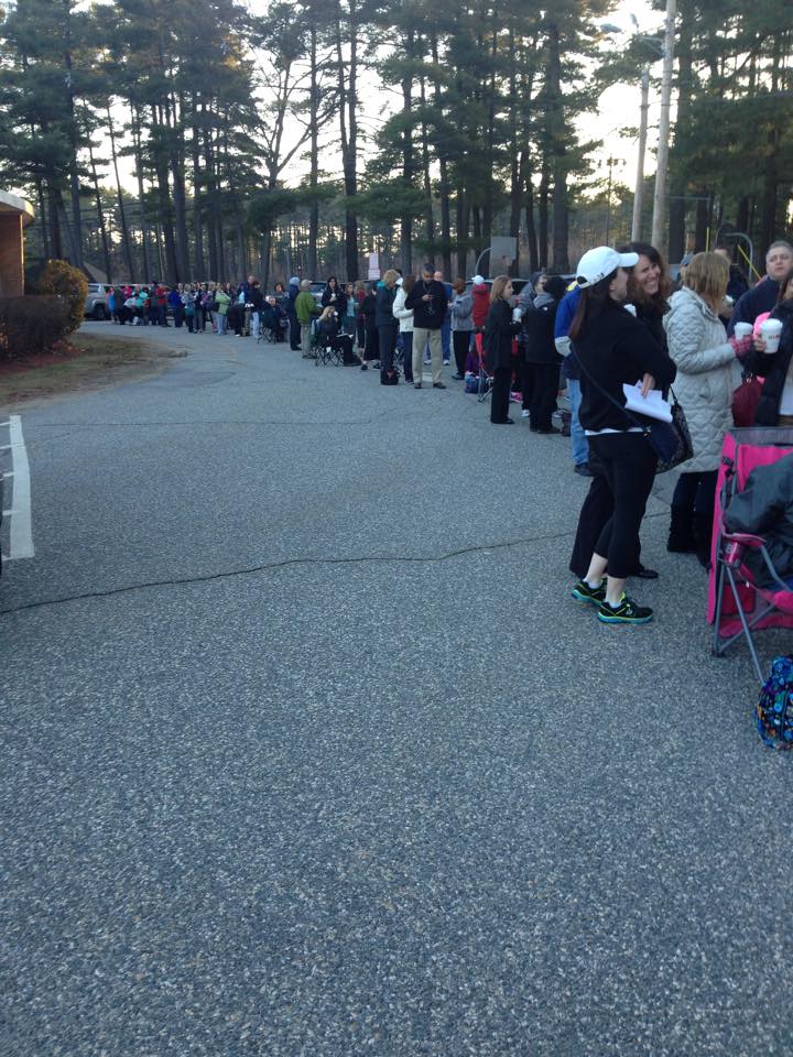 Wilmington parents waiting in line for Summer Playground Program registration.