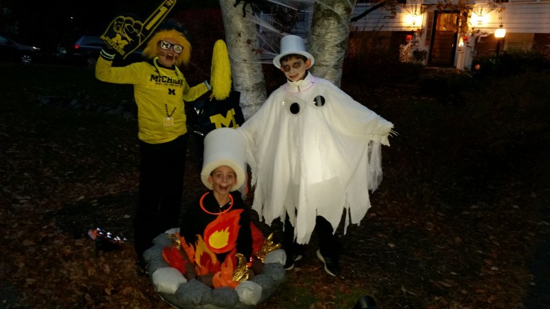 Dyan Family Does Halloween