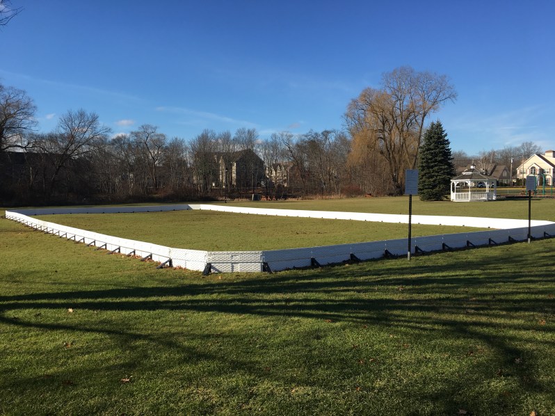 Ice Skating Rink (Large)
